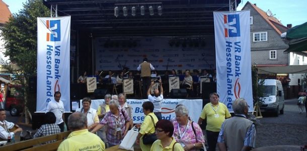Bühnenbilder vom internationalen Neustadt-Treffen 2011